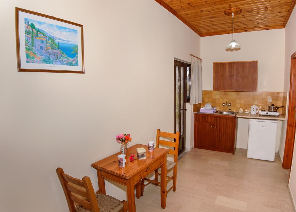 Romantic Studios Литакия Номер фото